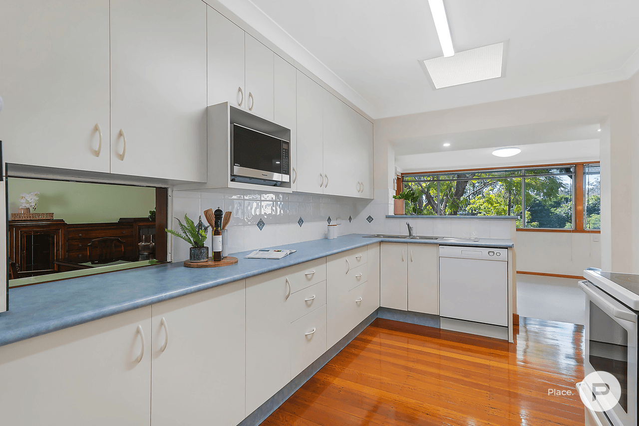 514 Cavendish Road, Coorparoo, QLD 4151