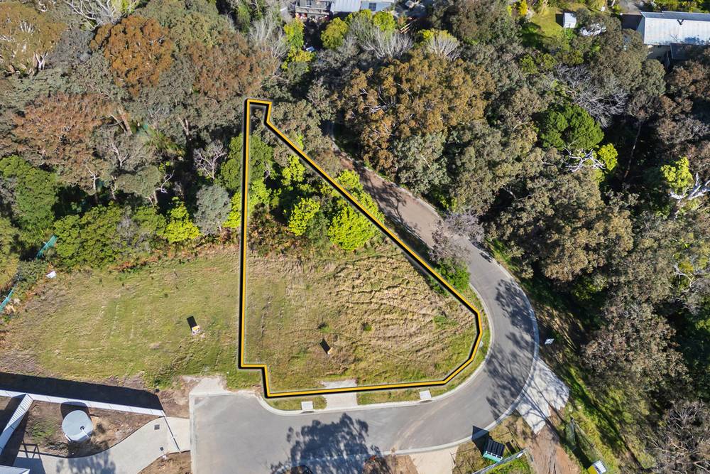2 Alieca Rise, LAKES ENTRANCE, VIC 3909