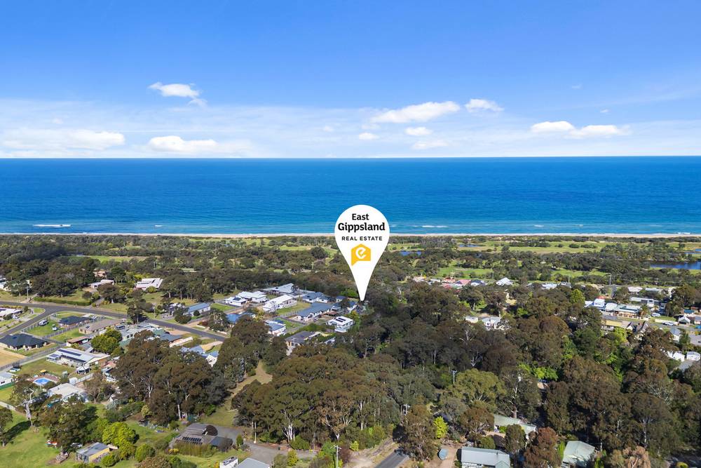 2 Alieca Rise, LAKES ENTRANCE, VIC 3909