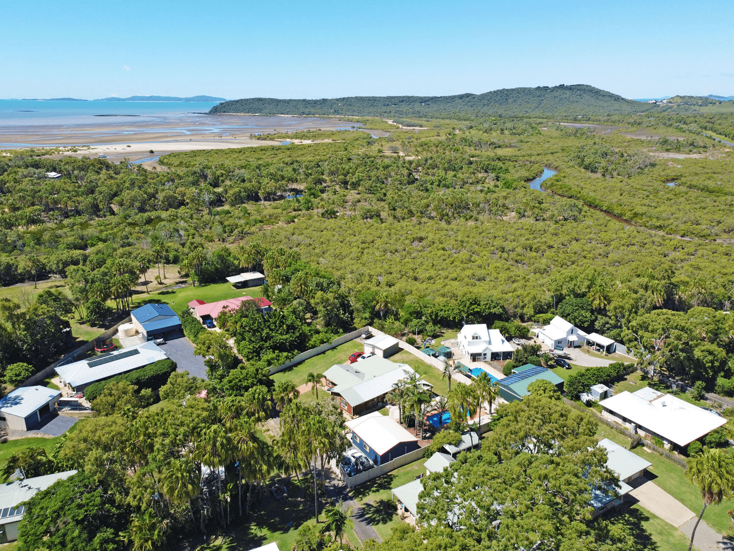 1085 Scenic Highway, KINKA BEACH, QLD 4703