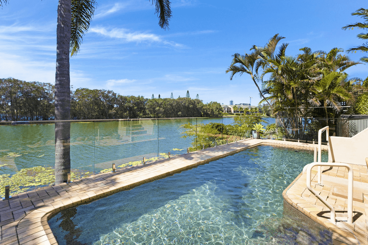 9 Montserrat Court, Clear Island Waters, QLD 4226