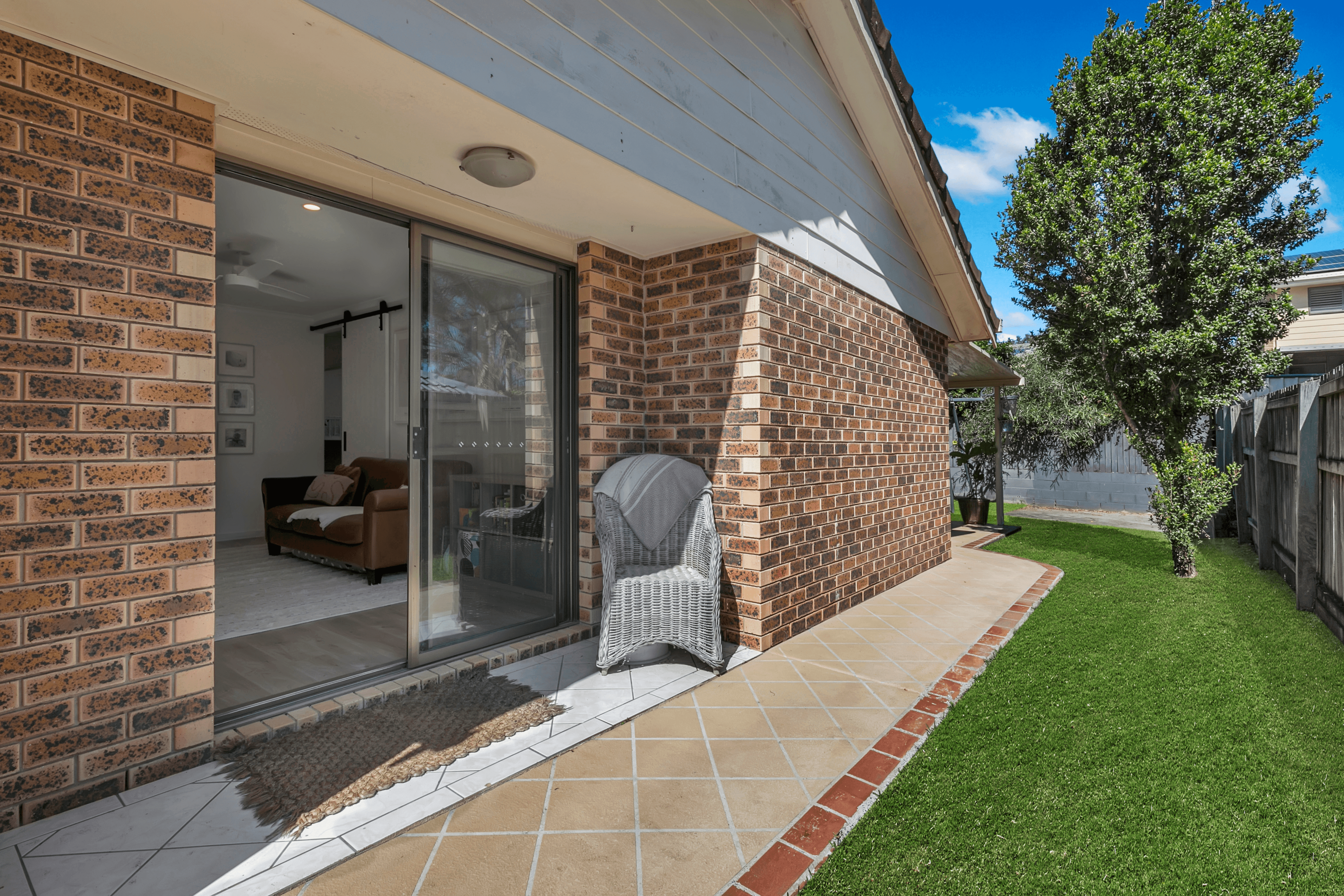 60 Hazelton Street, RIVERHILLS, QLD 4074