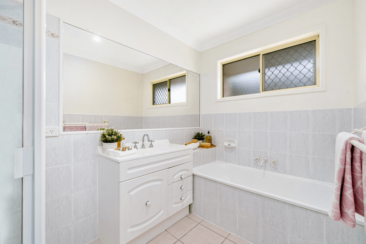 30 Calista Crescent, BRACKEN RIDGE, QLD 4017