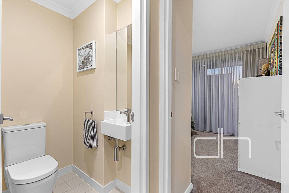 17/2 Lahinch Vista, Gnangara, WA 6077