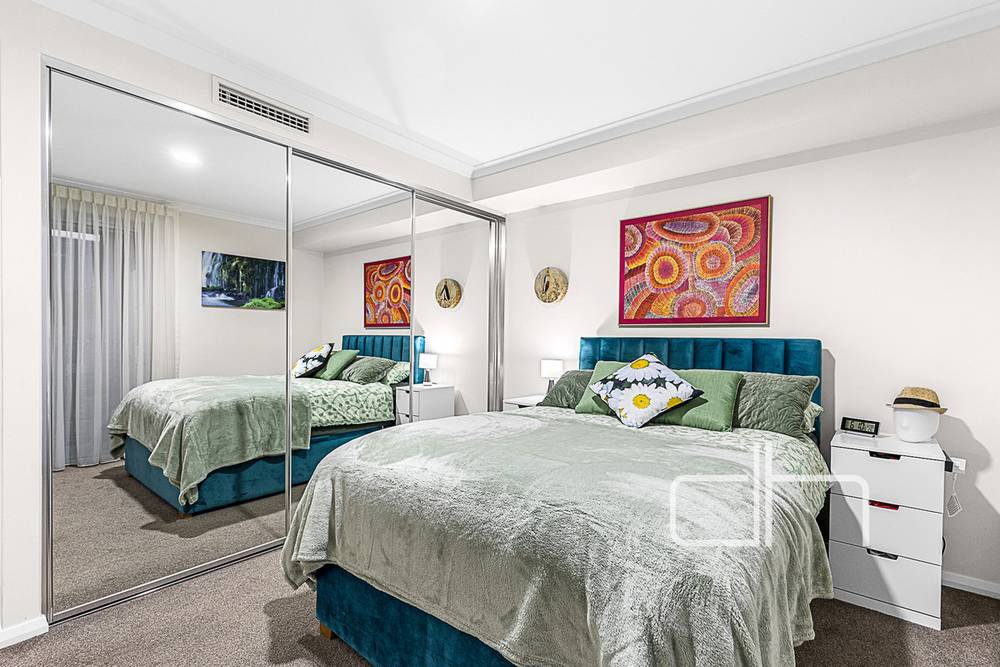 17/2 Lahinch Vista, Gnangara, WA 6077