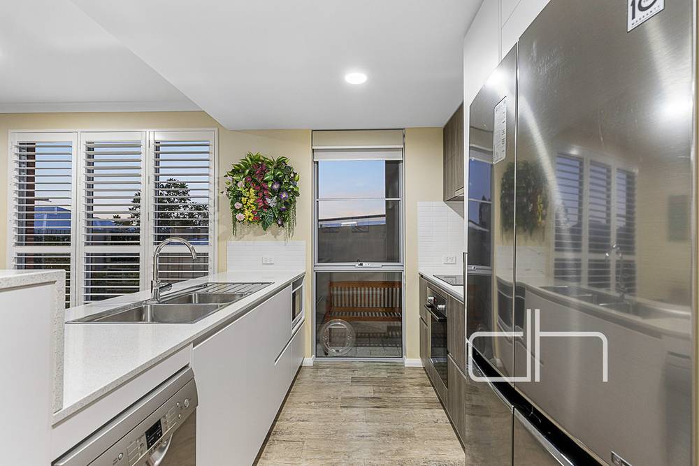 17/2 Lahinch Vista, Gnangara, WA 6077