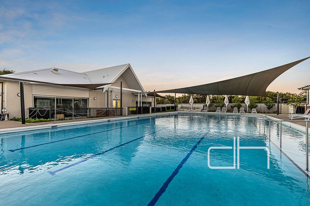17/2 Lahinch Vista, Gnangara, WA 6077