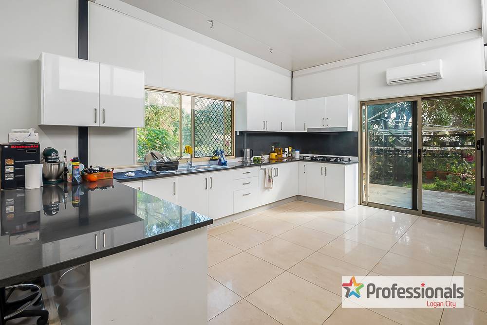 74 Barossa Street, KINGSTON, QLD 4114