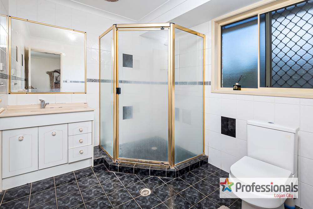 74 Barossa Street, KINGSTON, QLD 4114
