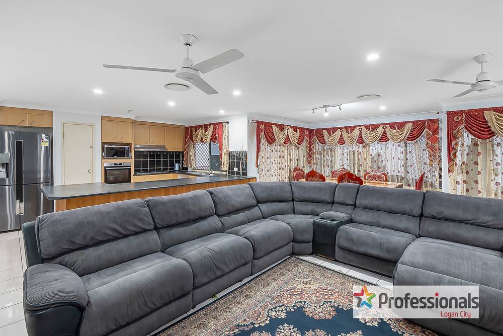 74 Barossa Street, KINGSTON, QLD 4114