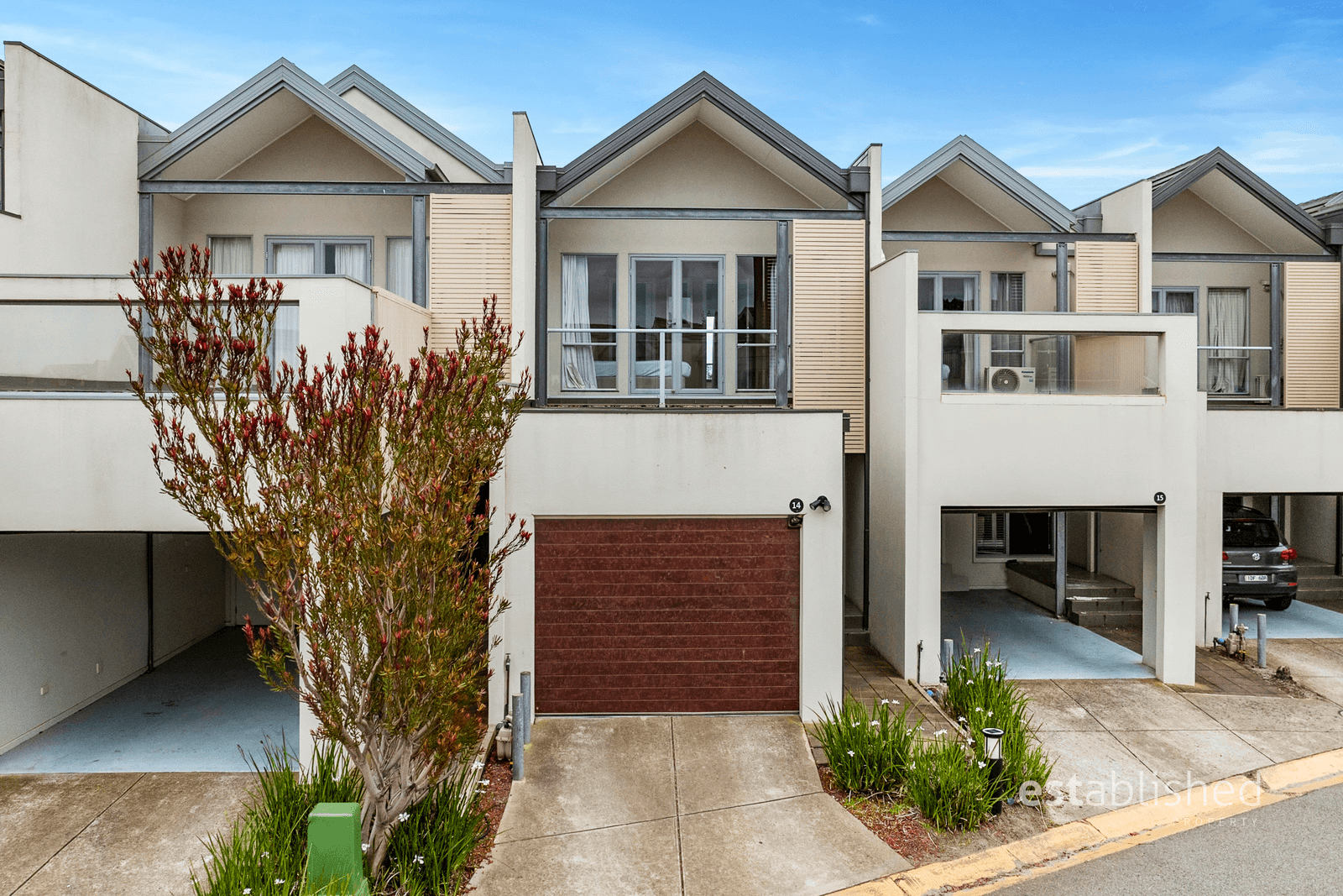 14/9 Greg Norman Drive, SANCTUARY LAKES, VIC 3030