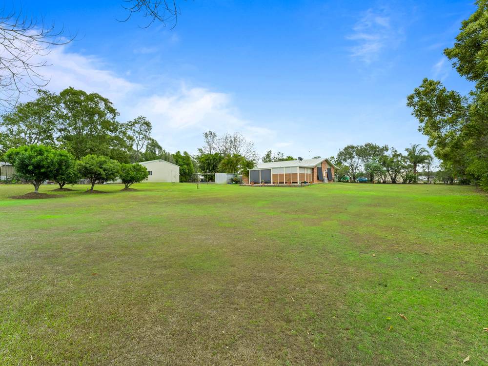 158 Pacific drive, BOORAL, QLD 4655