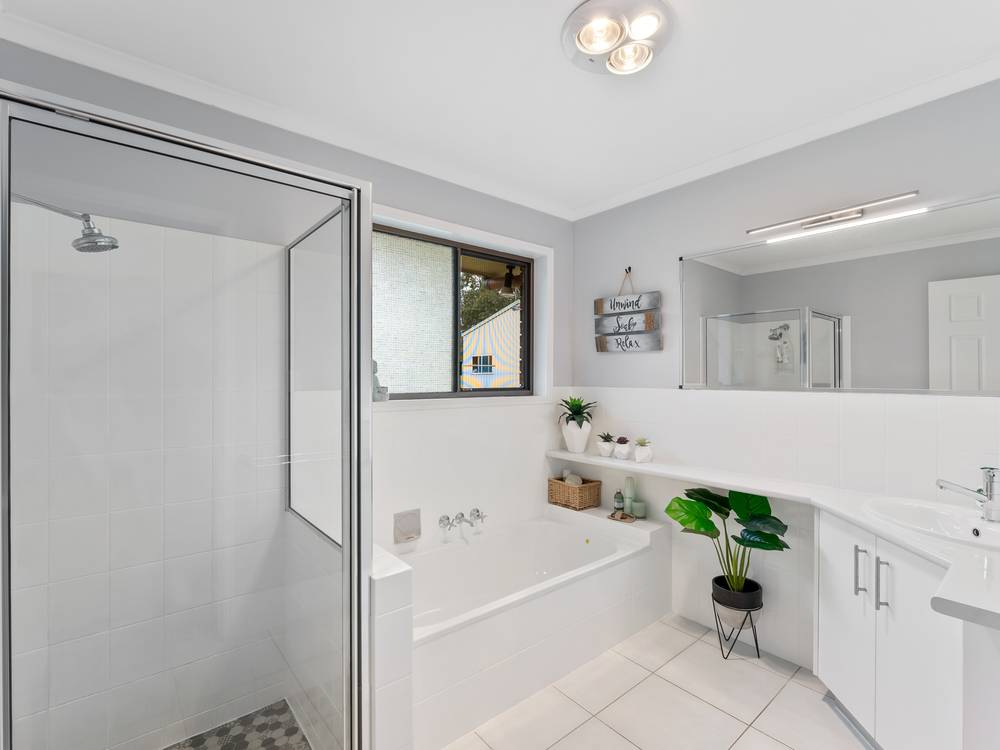 158 Pacific drive, BOORAL, QLD 4655