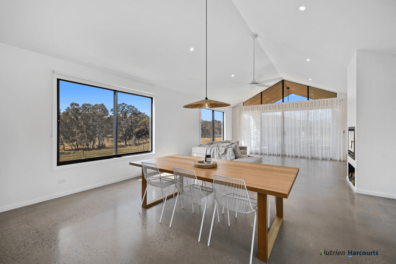 1 Lew Ton Circuit, ALEXANDRA, VIC 3714