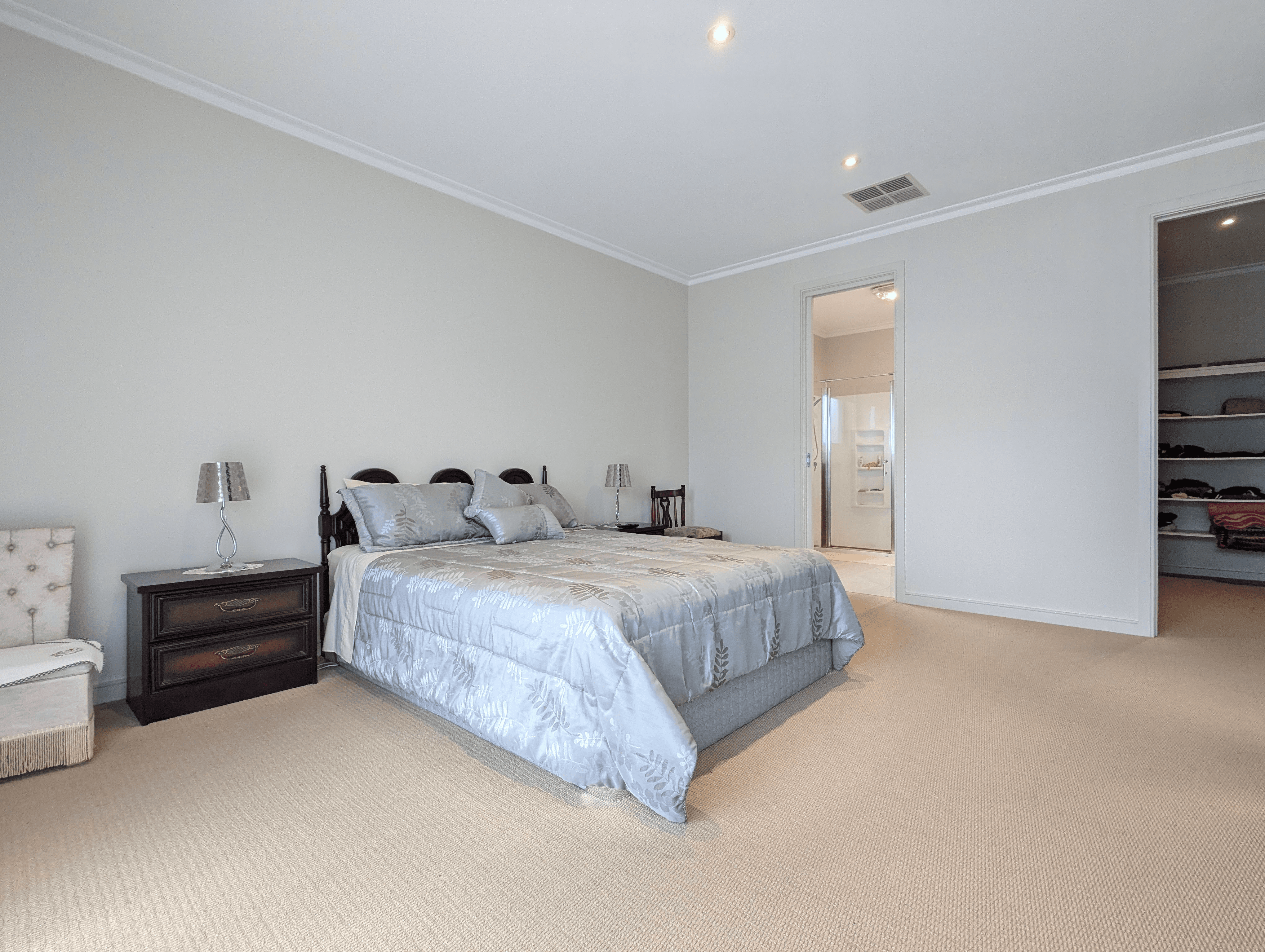 2 Coveside Avenue, Safety Beach, VIC 3936