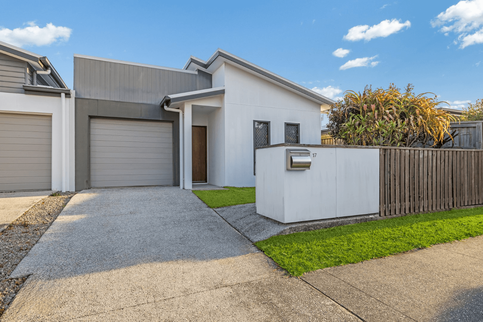 17 Steiner Crescent, BARINGA, QLD 4551