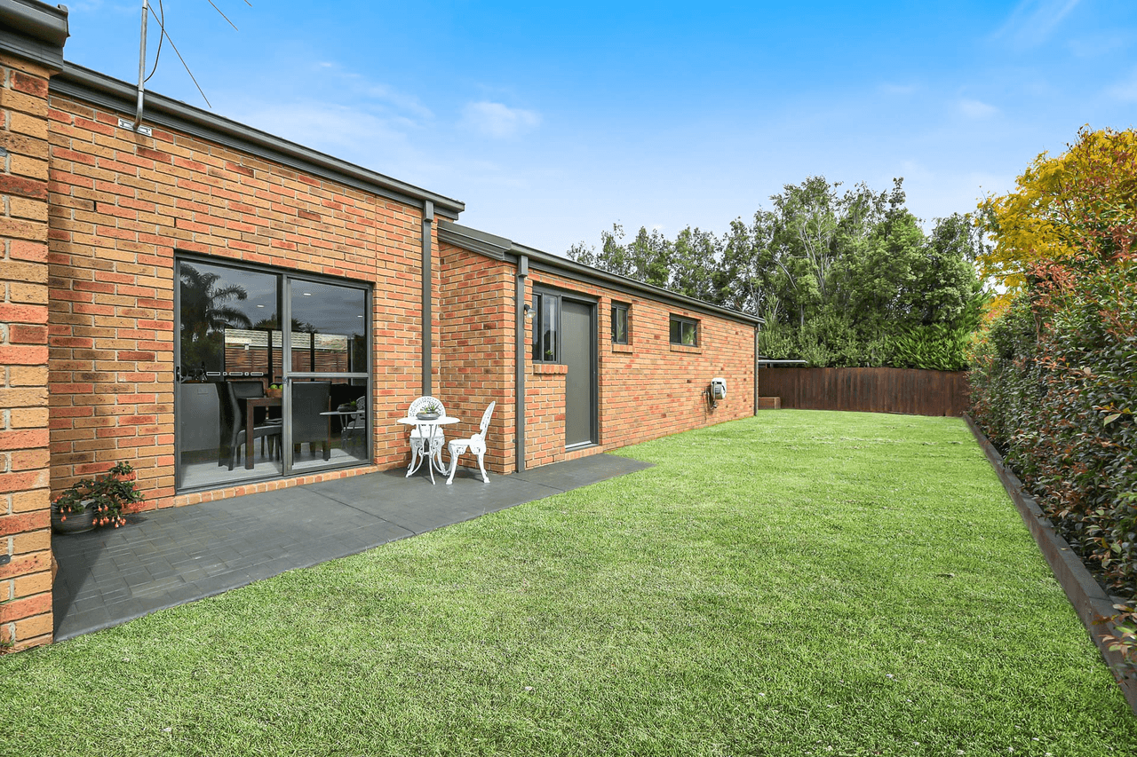 9 Retreat Circuit, BEACONSFIELD, VIC 3807