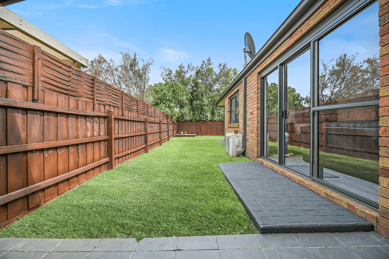 9 Retreat Circuit, BEACONSFIELD, VIC 3807