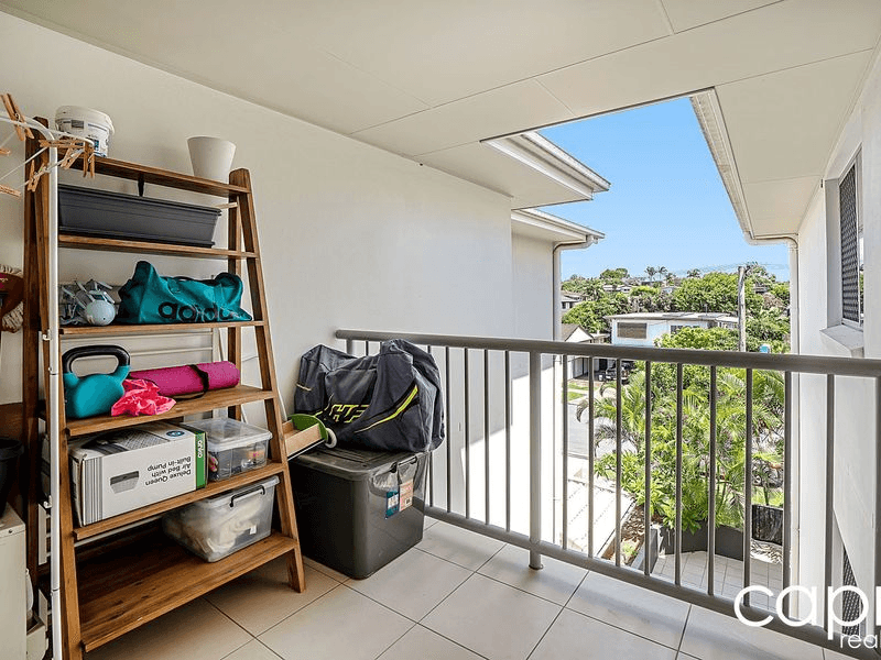 12/99 Muir Street, LABRADOR, QLD 4215