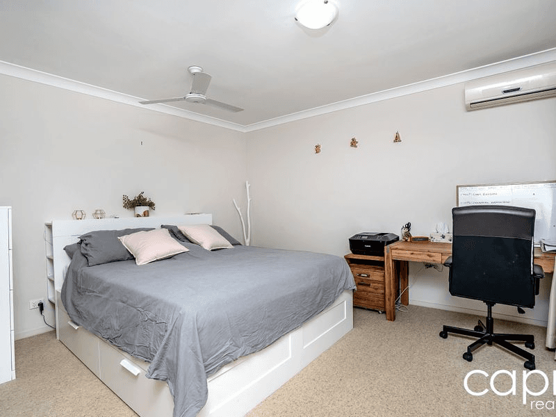 12/99 Muir Street, LABRADOR, QLD 4215