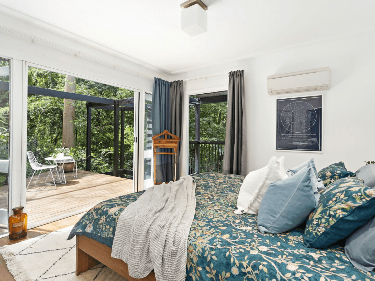 9 Ormond Terrace, INDOOROOPILLY, QLD 4068