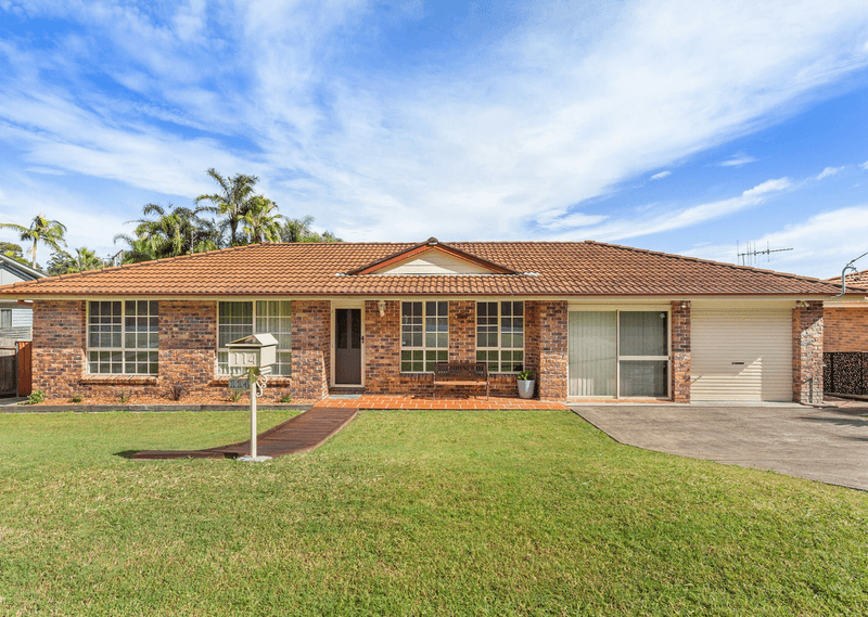 114 Kanangra Drive, TAREE, NSW 2430