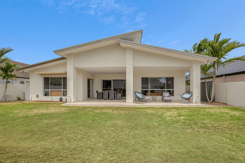 12 Marina Parade, JACOBS WELL, QLD 4208