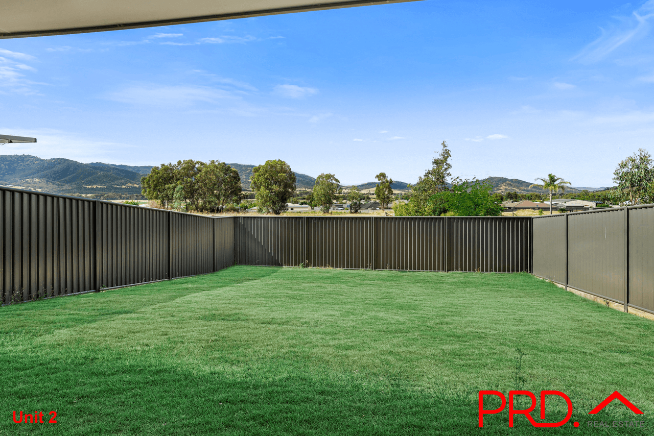 1-2/26 Reginald Drive, KOOTINGAL, NSW 2352