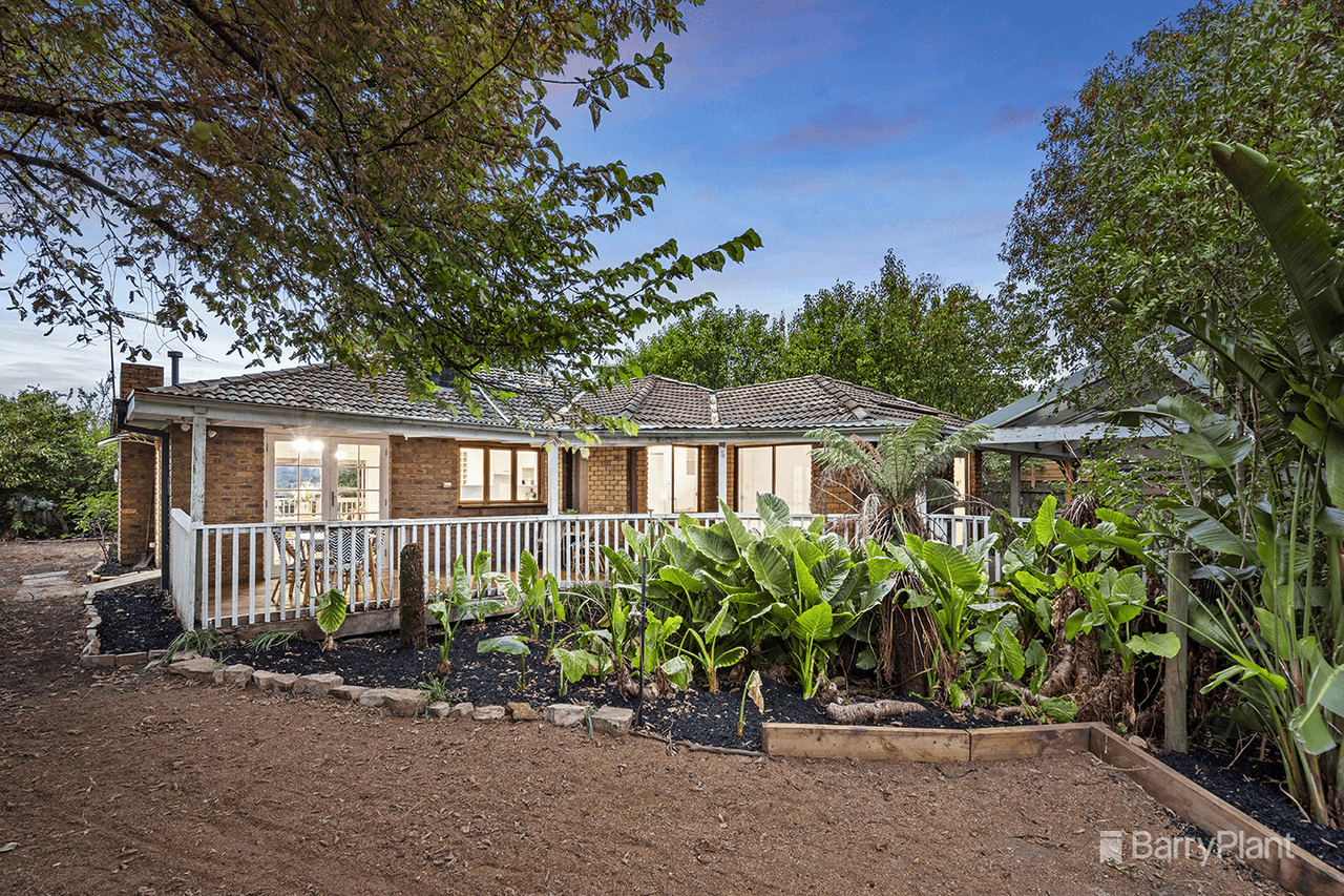 3 Tulong Close, Mooroolbark, VIC 3138