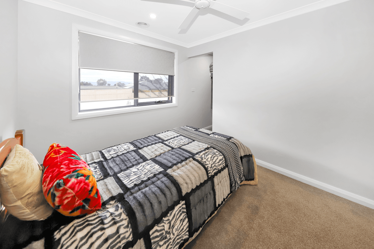 24 Jeffery Circuit, TUMUT, NSW 2720