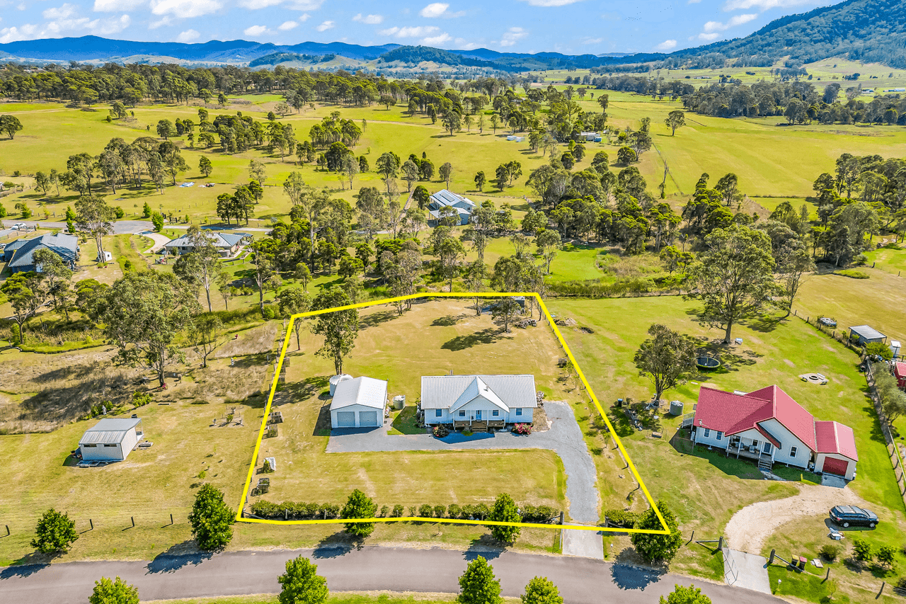 6 Ironbark Close, GLOUCESTER, NSW 2422