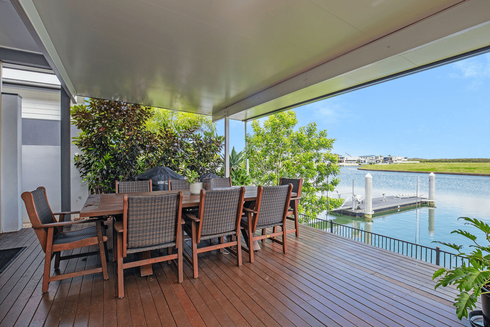 11 Paradise Parade, JACOBS WELL, QLD 4208