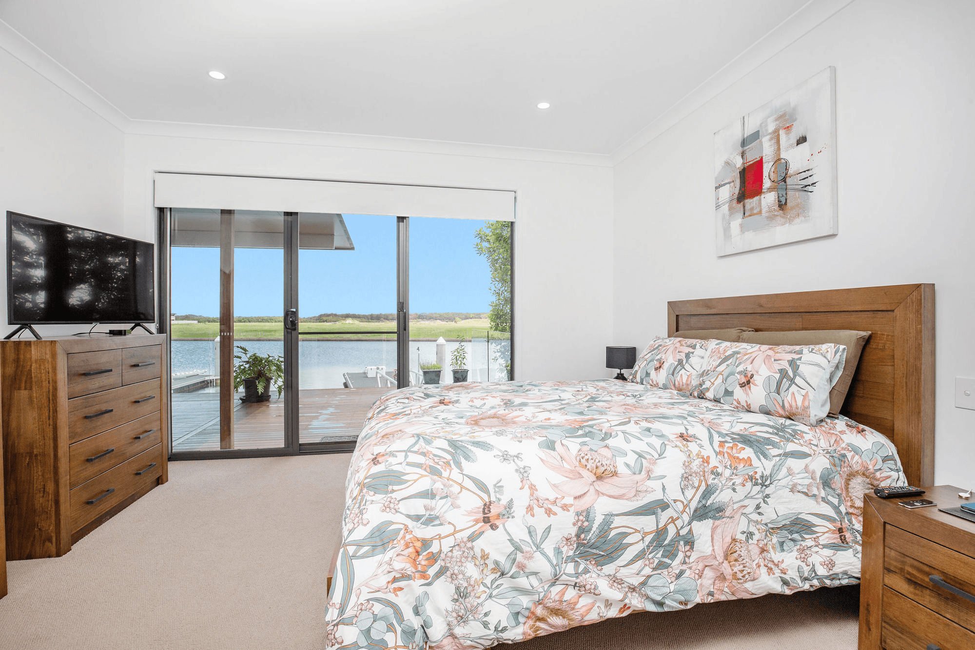 11 Paradise Parade, JACOBS WELL, QLD 4208