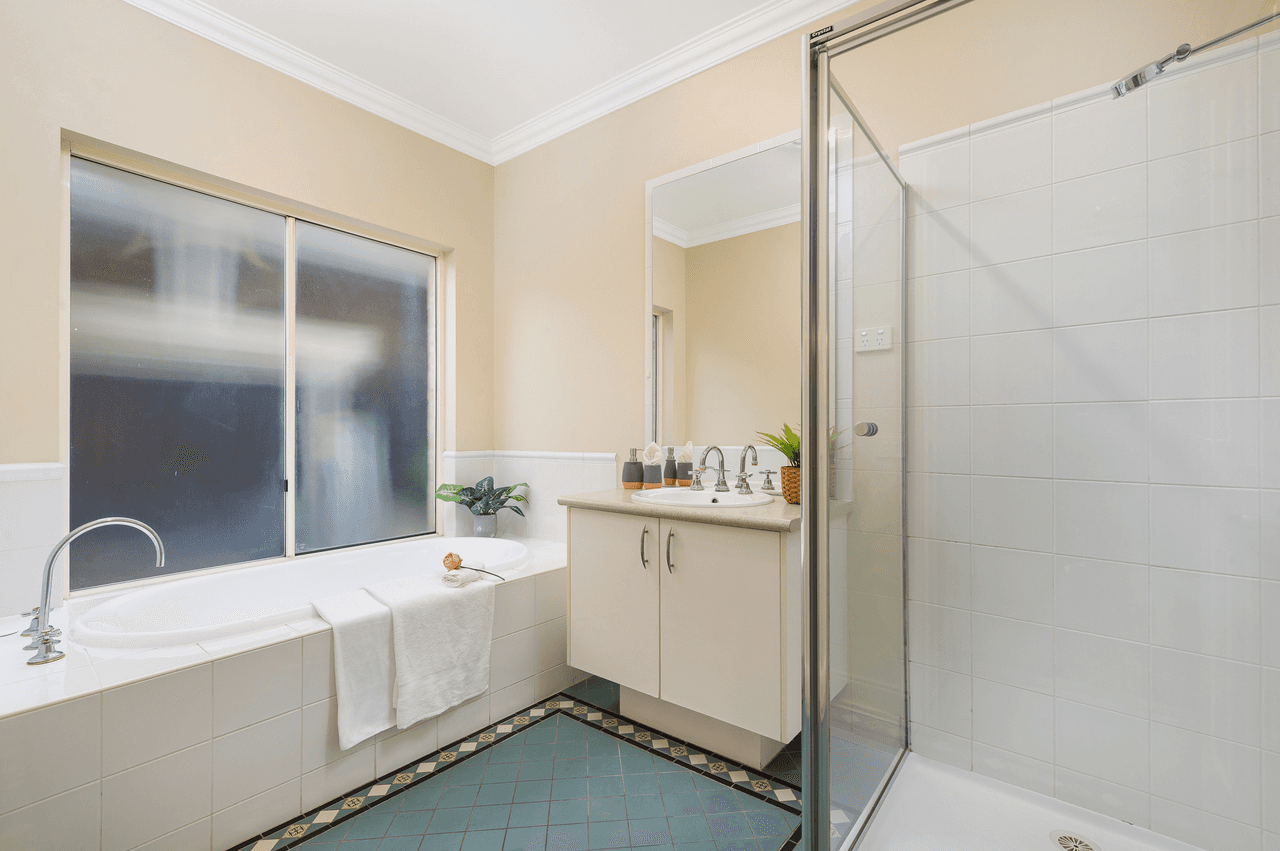 19 Scarlet Drive, BUNDOORA, VIC 3083