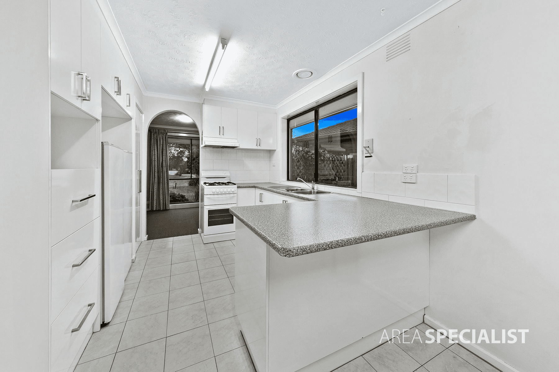 12 Aldergate Crescent, KINGS PARK, VIC 3021