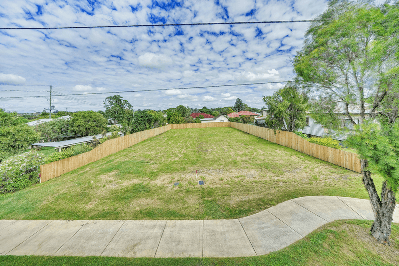 11 Doyle St, Silkstone, QLD 4304