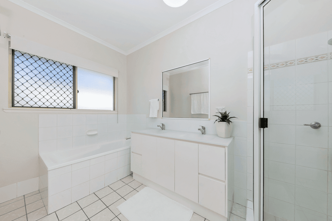 14 Milgate Crescent, KIRWAN, QLD 4817