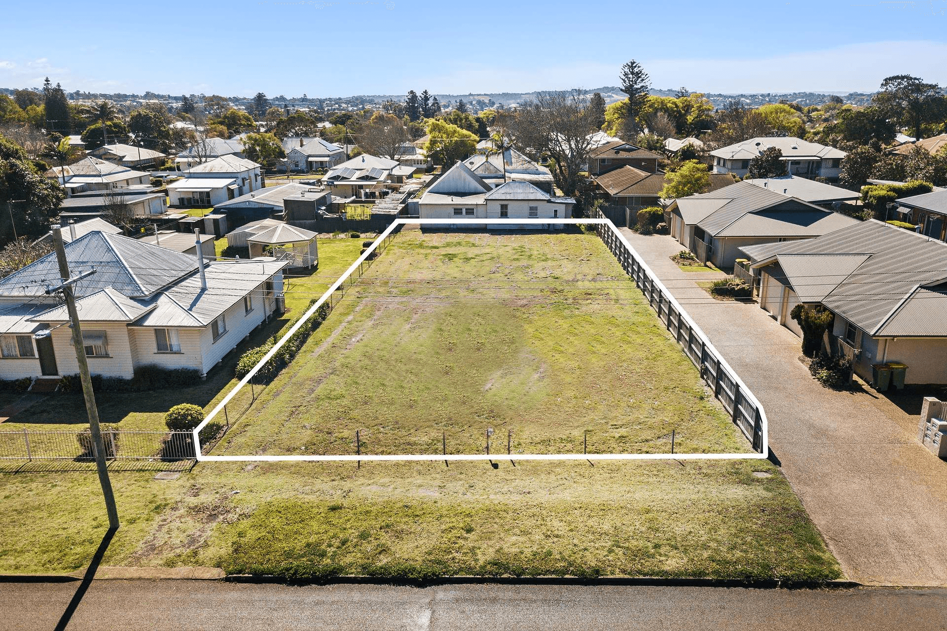 13 Albert Street, Newtown, QLD 4350