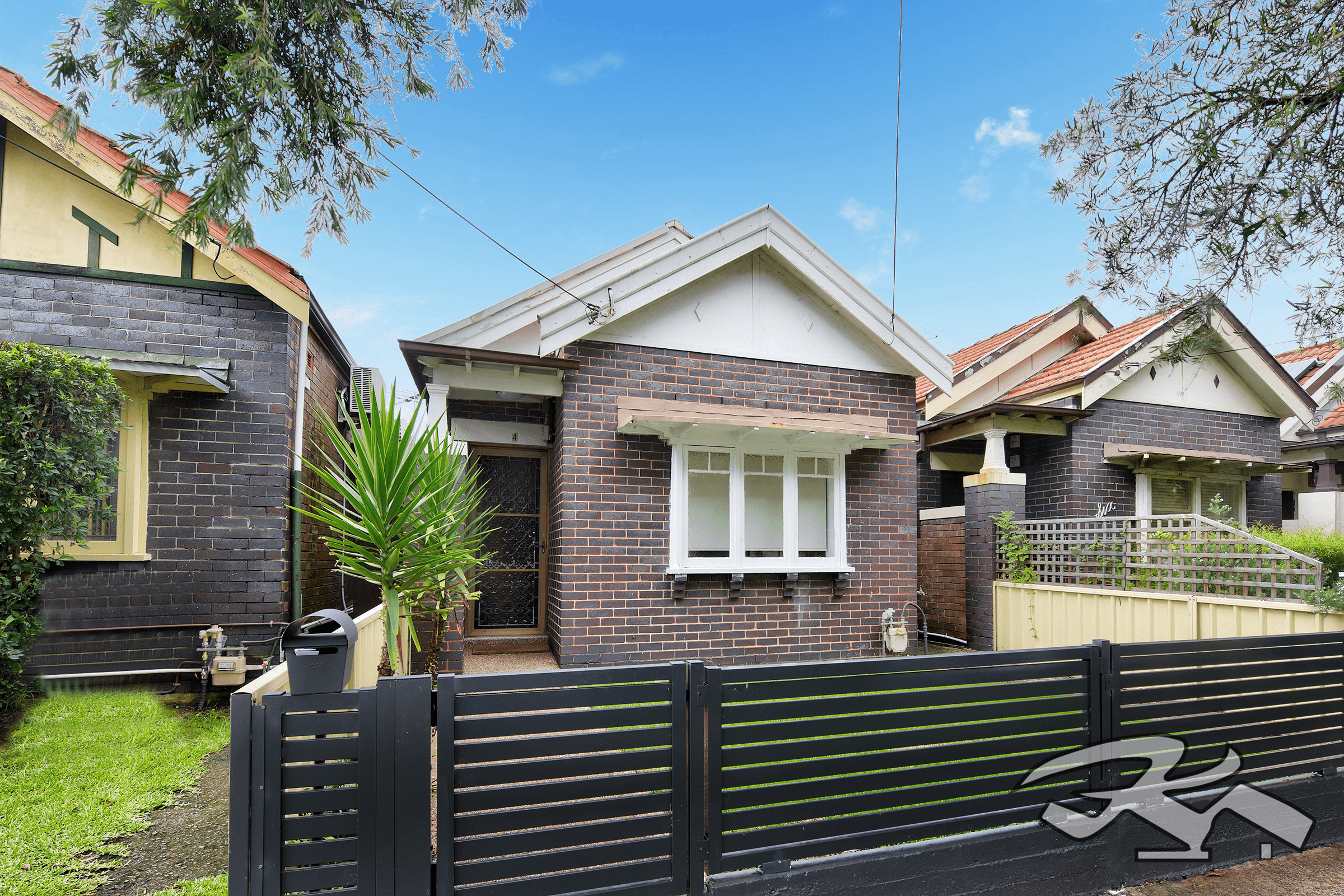 4 Moore Street, CAMPSIE, NSW 2194