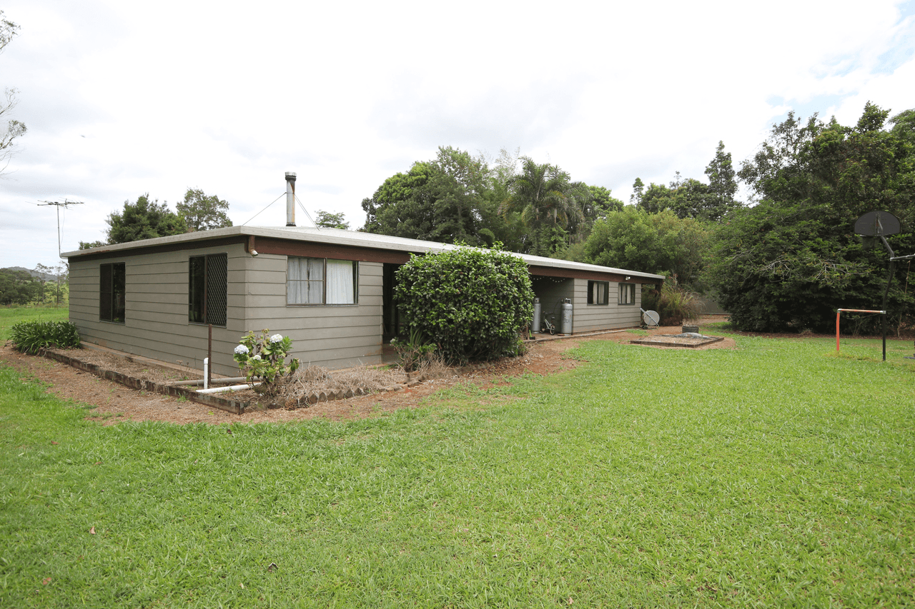 83 Heidke Road, NORTH JOHNSTONE, QLD 4885