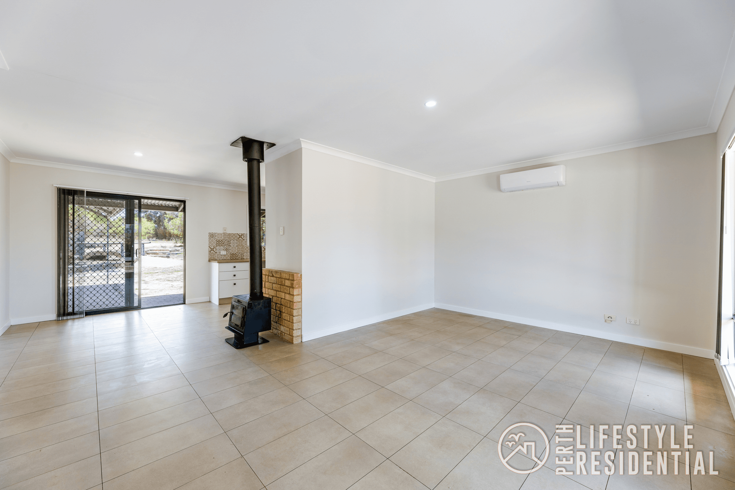 206 Woolly Bush Loop, WOODRIDGE, WA 6041