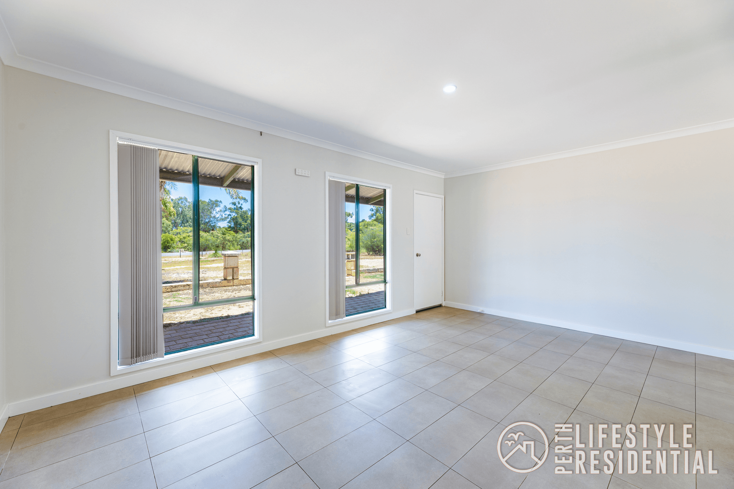 206 Woolly Bush Loop, WOODRIDGE, WA 6041