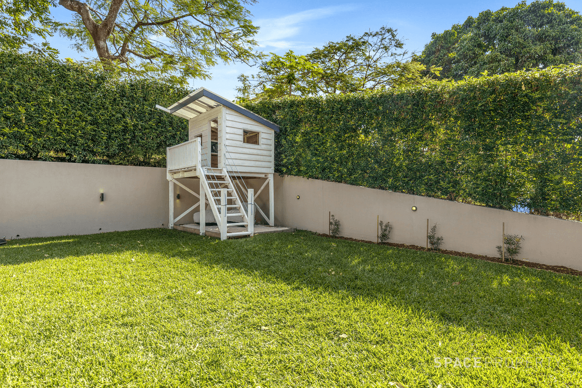 122 Gracemere Street, Grange, QLD 4051