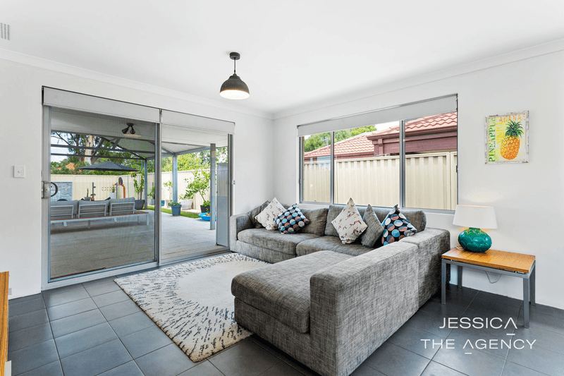 38 Sessilis Crescent, Wattle Grove, WA 6107