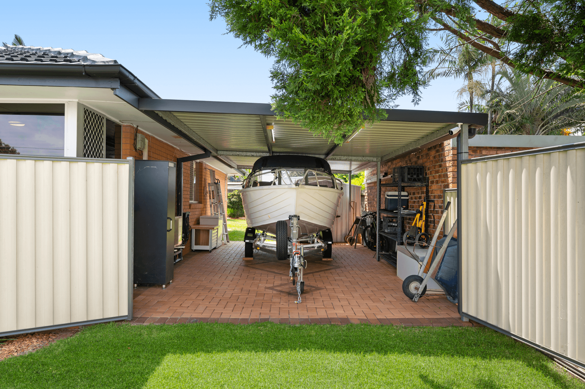 11 Morden Street, BIRKDALE, QLD 4159