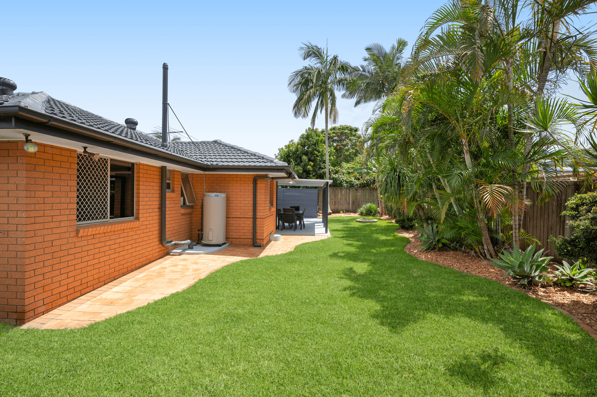 11 Morden Street, BIRKDALE, QLD 4159