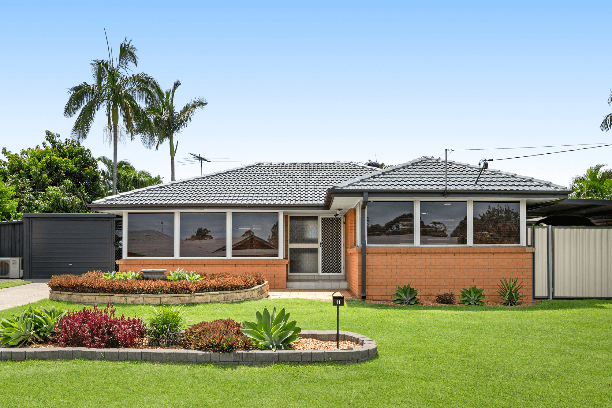 11 Morden Street, BIRKDALE, QLD 4159