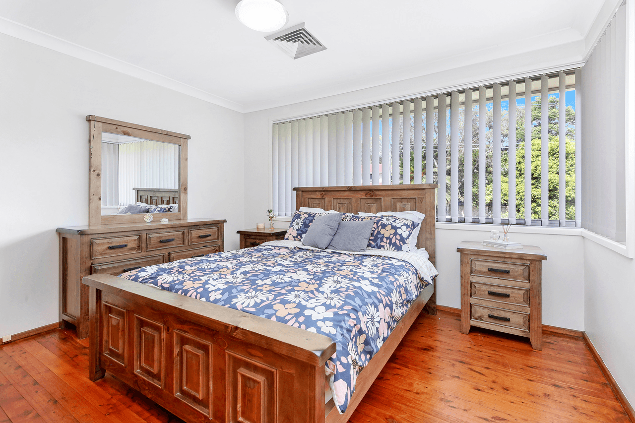 126 Rex Road, GEORGES HALL, NSW 2198