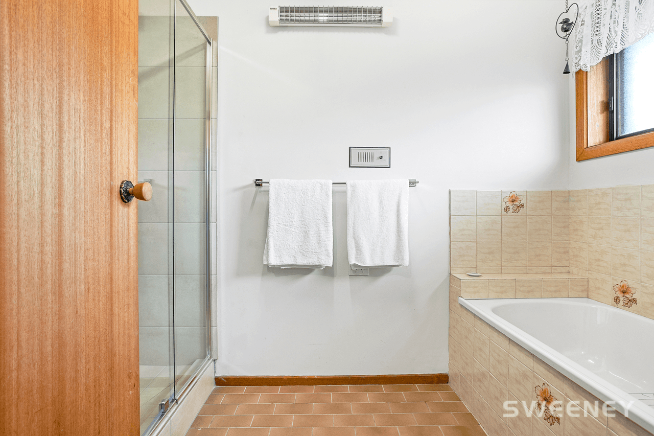 29 Edwards Drive, ALTONA MEADOWS, VIC 3028