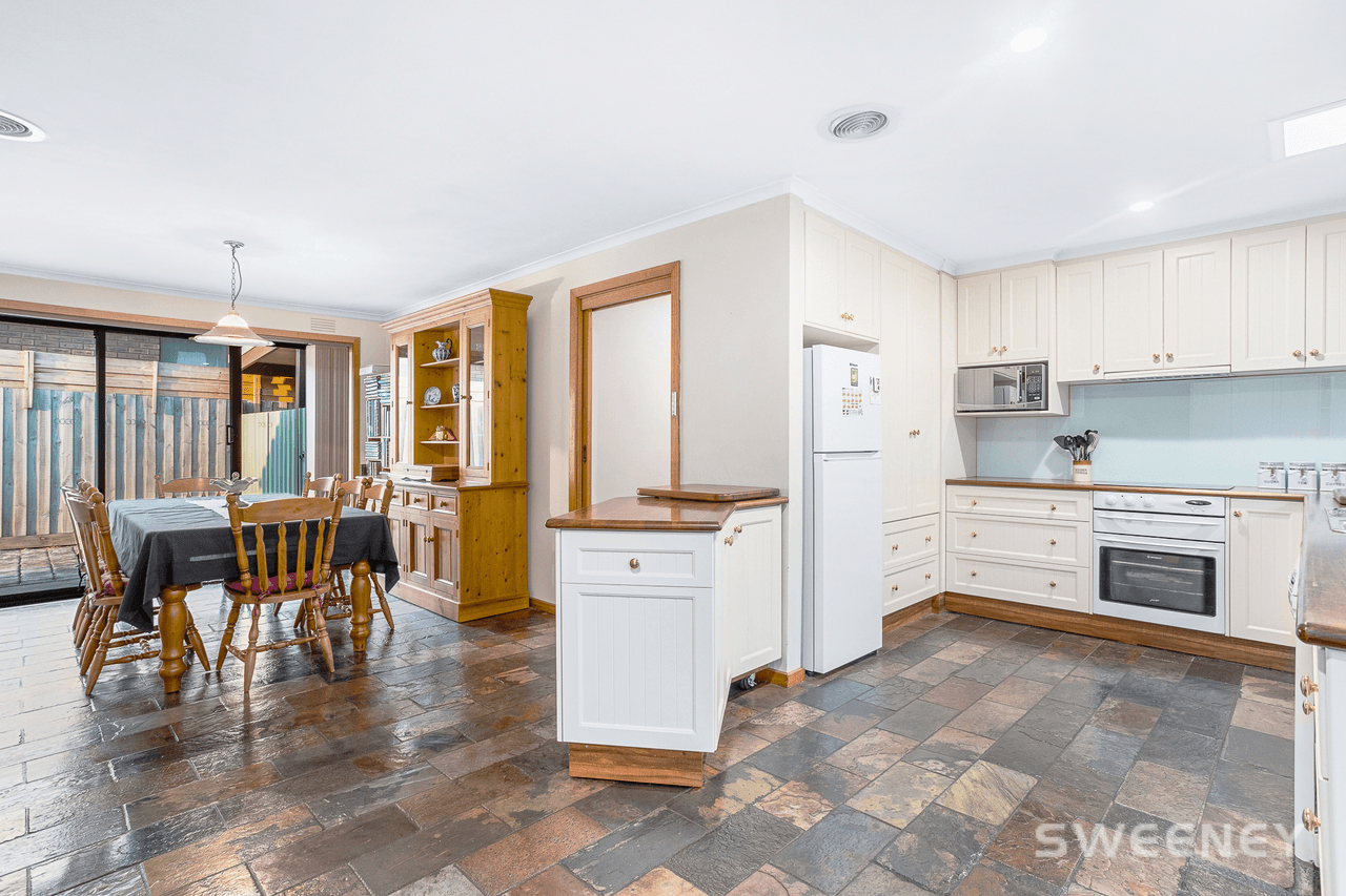 29 Edwards Drive, ALTONA MEADOWS, VIC 3028